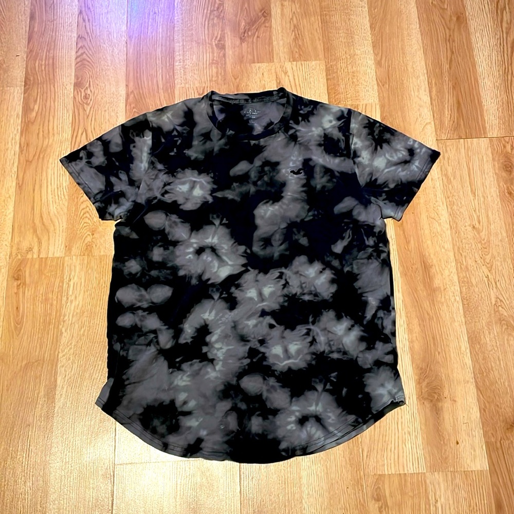 Hollister Tee